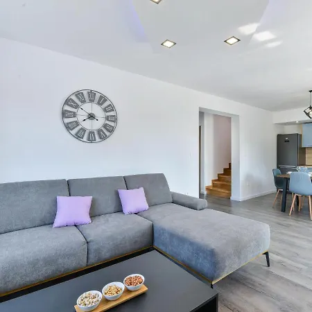 Gust By Interhome Holiday home Tribunj (Sibenik-Knin)